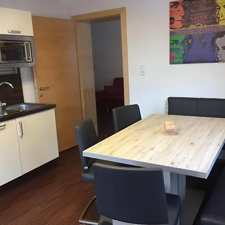 Mozart Apartment *